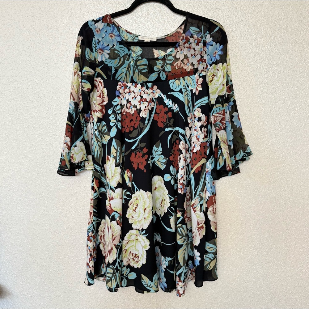 Paper Crown Black & Green Floral Print Bell Sleeve Shift Dress XSP